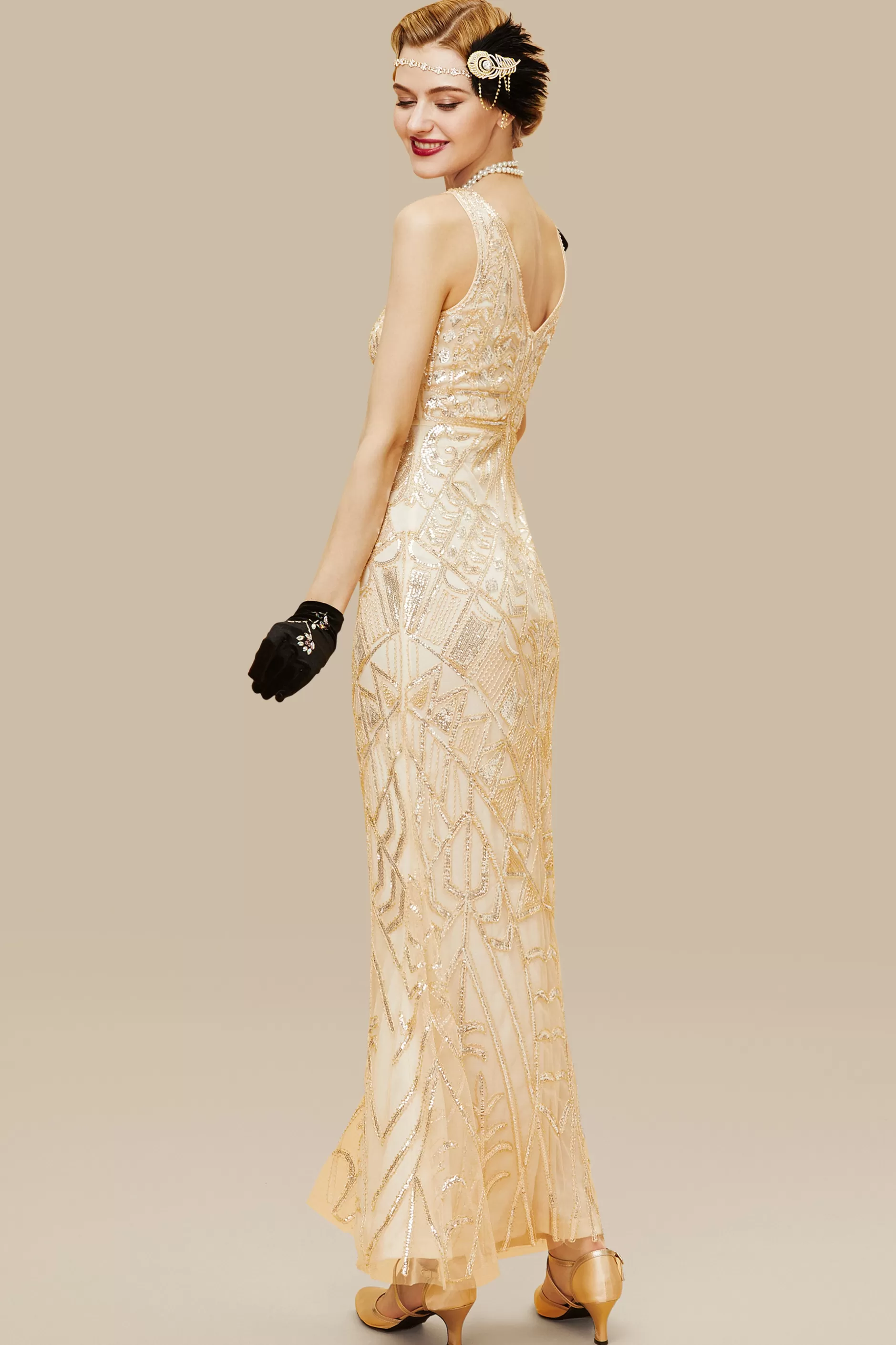 Sheer Scoop Neck Sequin Cocktail Dress-BABEYOND Hot