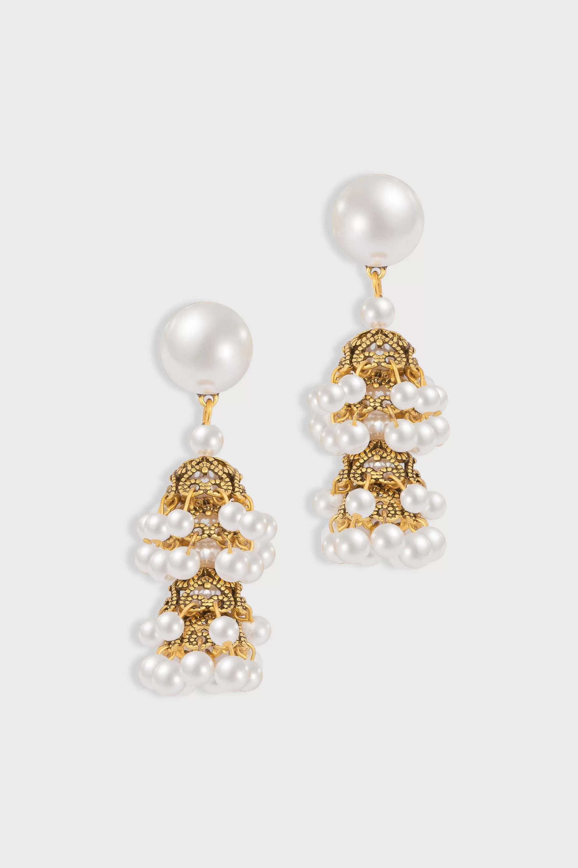 Vintage Baroque Pearl Cutout Earrings-BABEYOND Fashion