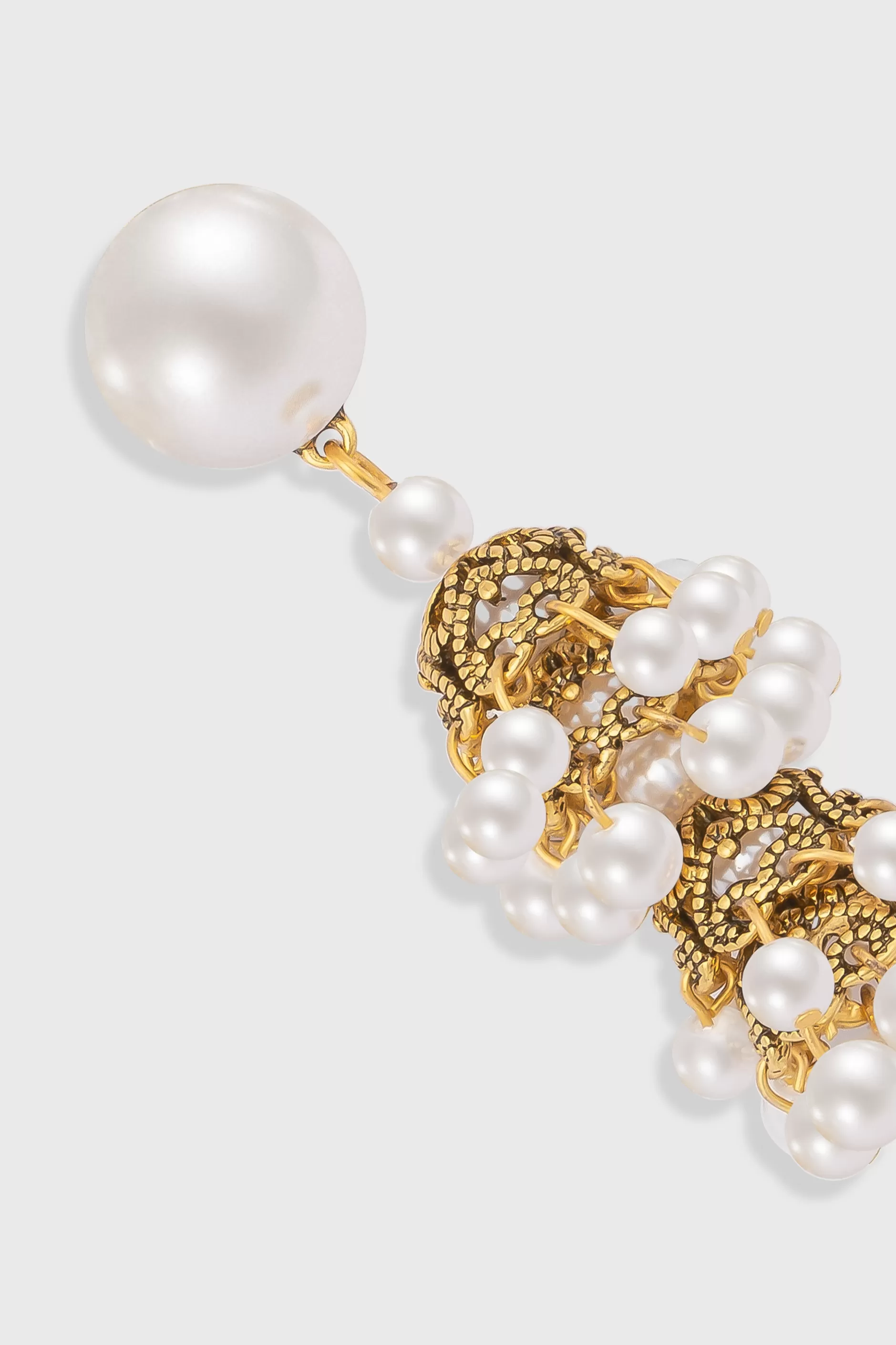 Vintage Baroque Pearl Cutout Earrings-BABEYOND Fashion